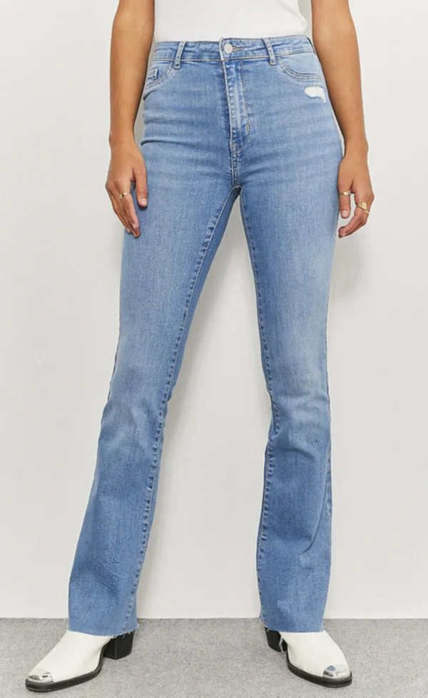 HM Frayed Hem High-Waisted Flared Jeans - Image 2