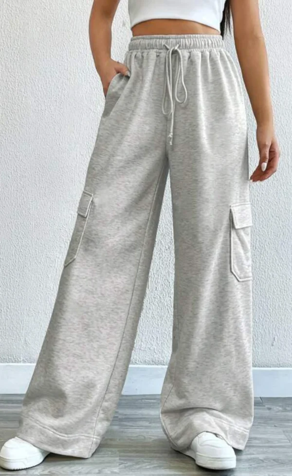 HM HIGH WAISTED CARGO SWEATPANT - Image 2