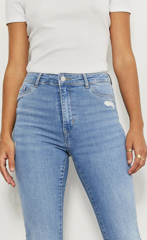 HM Frayed Hem High-Waisted Flared Jeans - Image 4