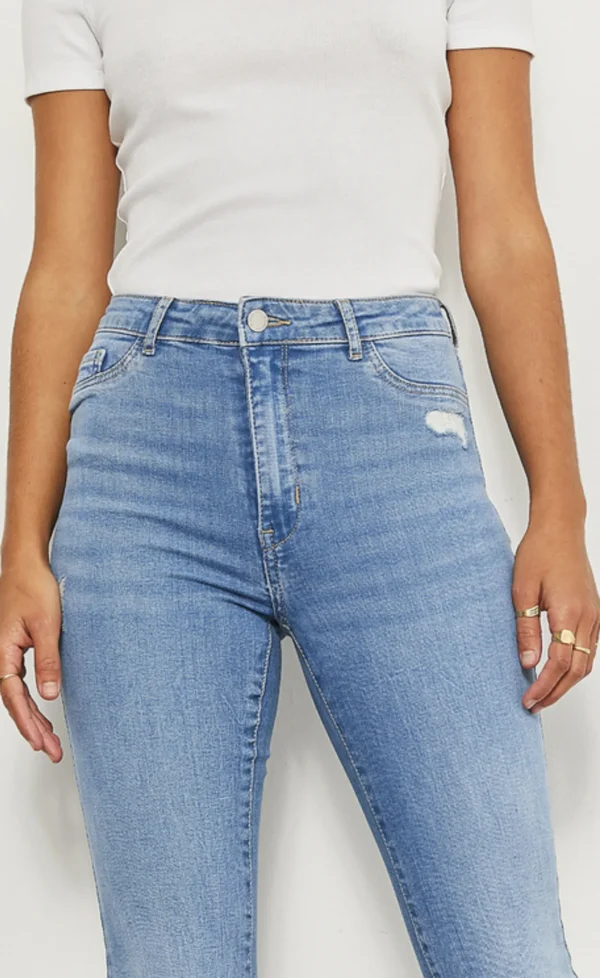 HM Frayed Hem High-Waisted Flared Jeans - Image 4