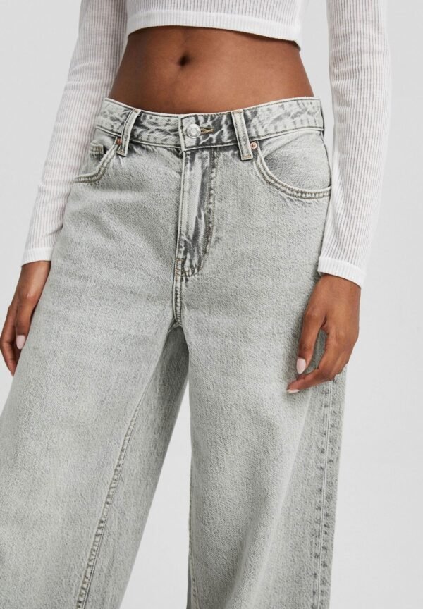 HM Light Grey Wide-Leg Jeans - Image 3