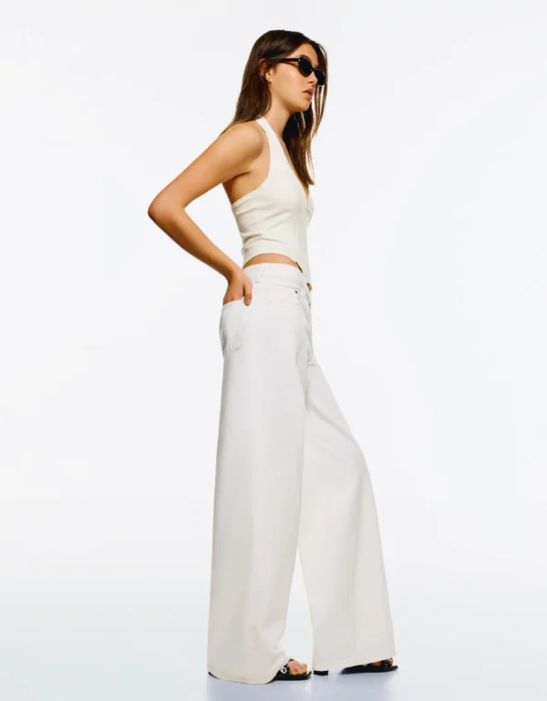 HM White High-Waisted Wide-Leg Jeans - Image 3
