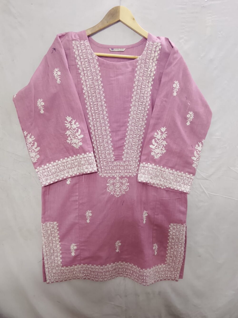 Khaddar 2PC Stitched Suit with Farshi Salwar - Image 7