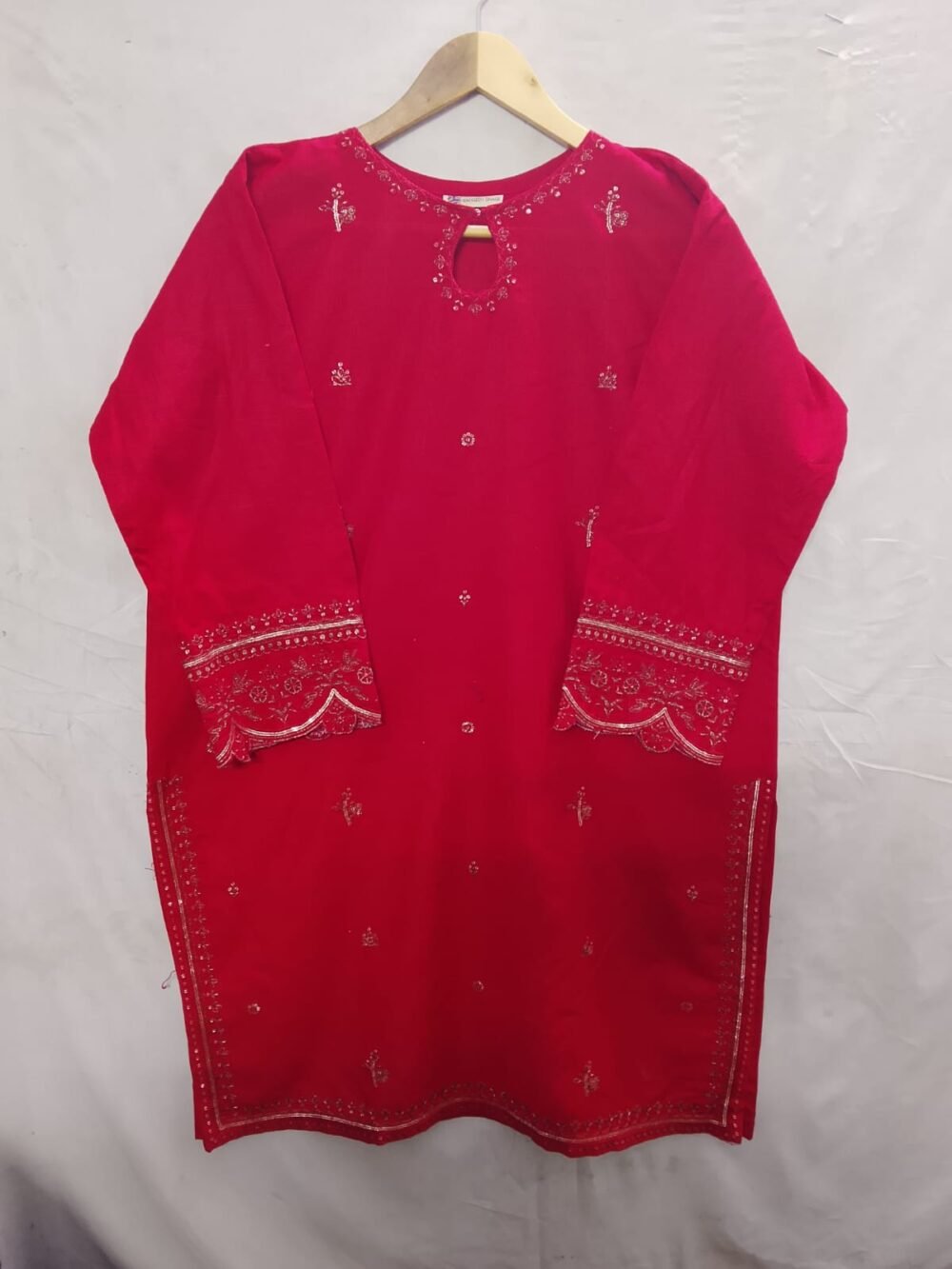 Khaddar 3PC Stitched Suit - Image 3