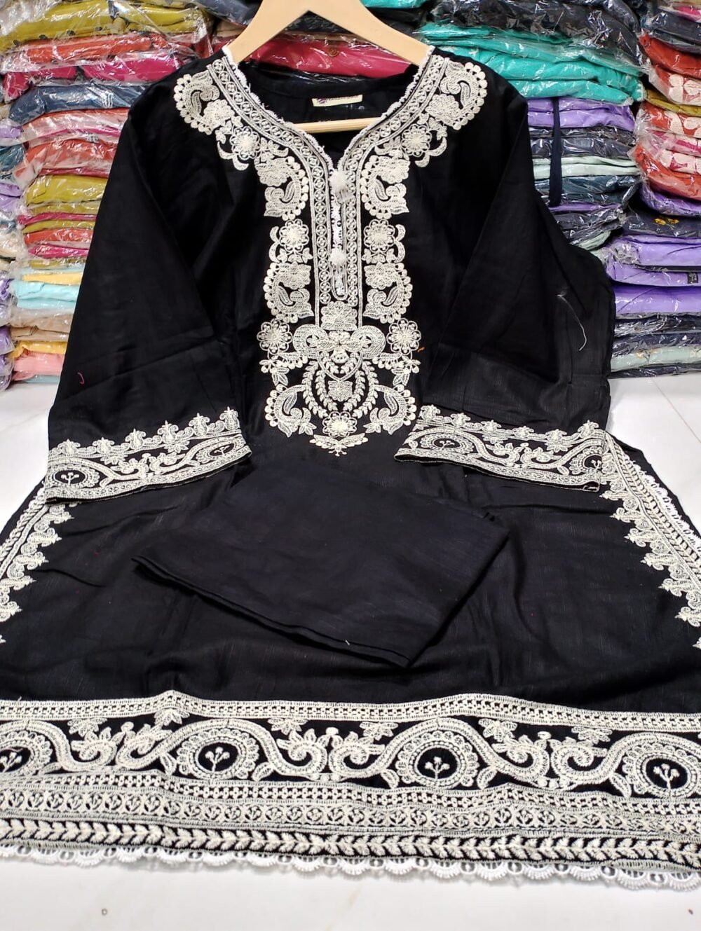Khaddar 2PC Heavy Embroidery Suit - Image 6