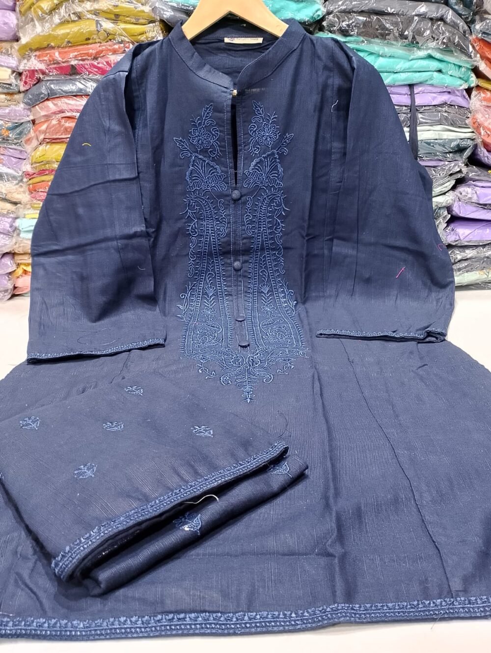 Khaddar 2PC Stitched Suit - Image 2